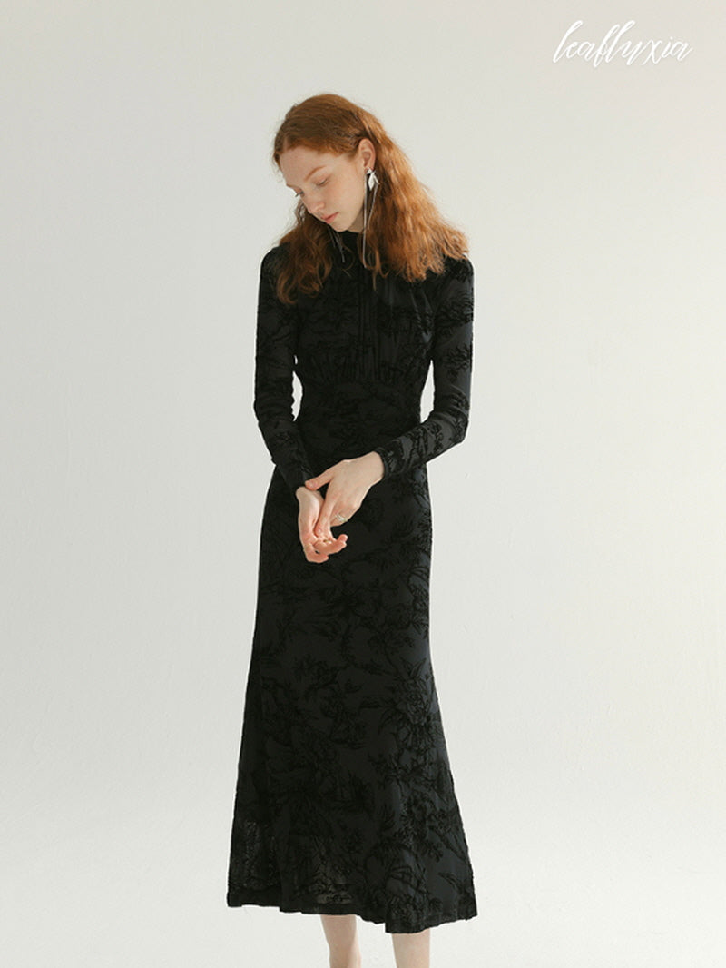 Noir Bloom Lace Dress