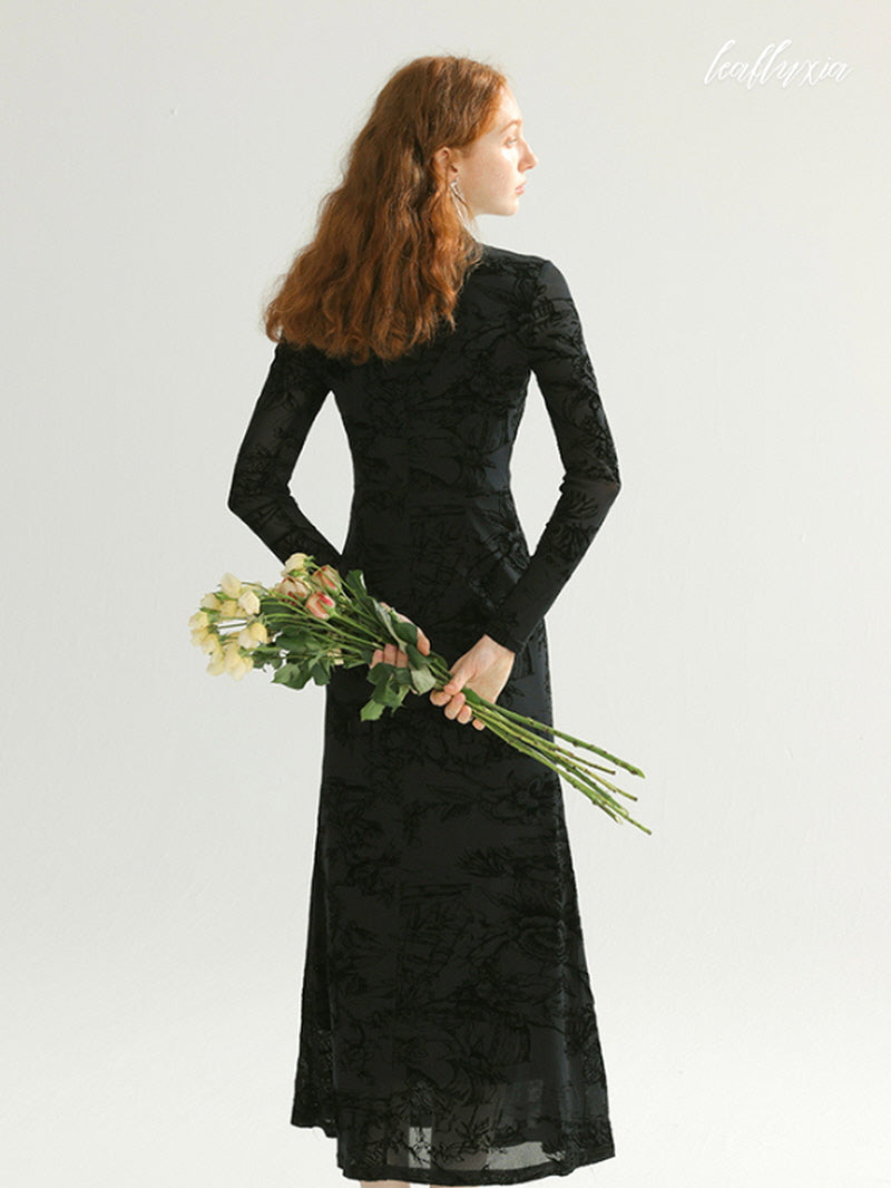 Noir Bloom Lace Dress