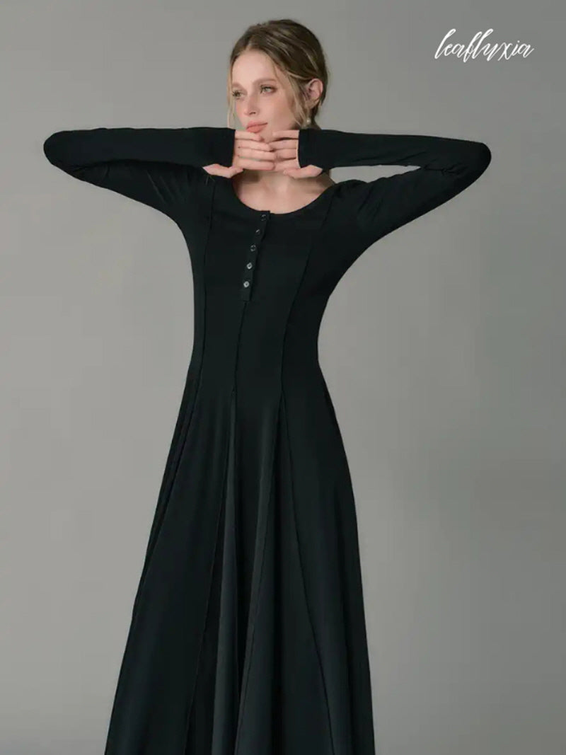 Elegant Noir Maxi Dress