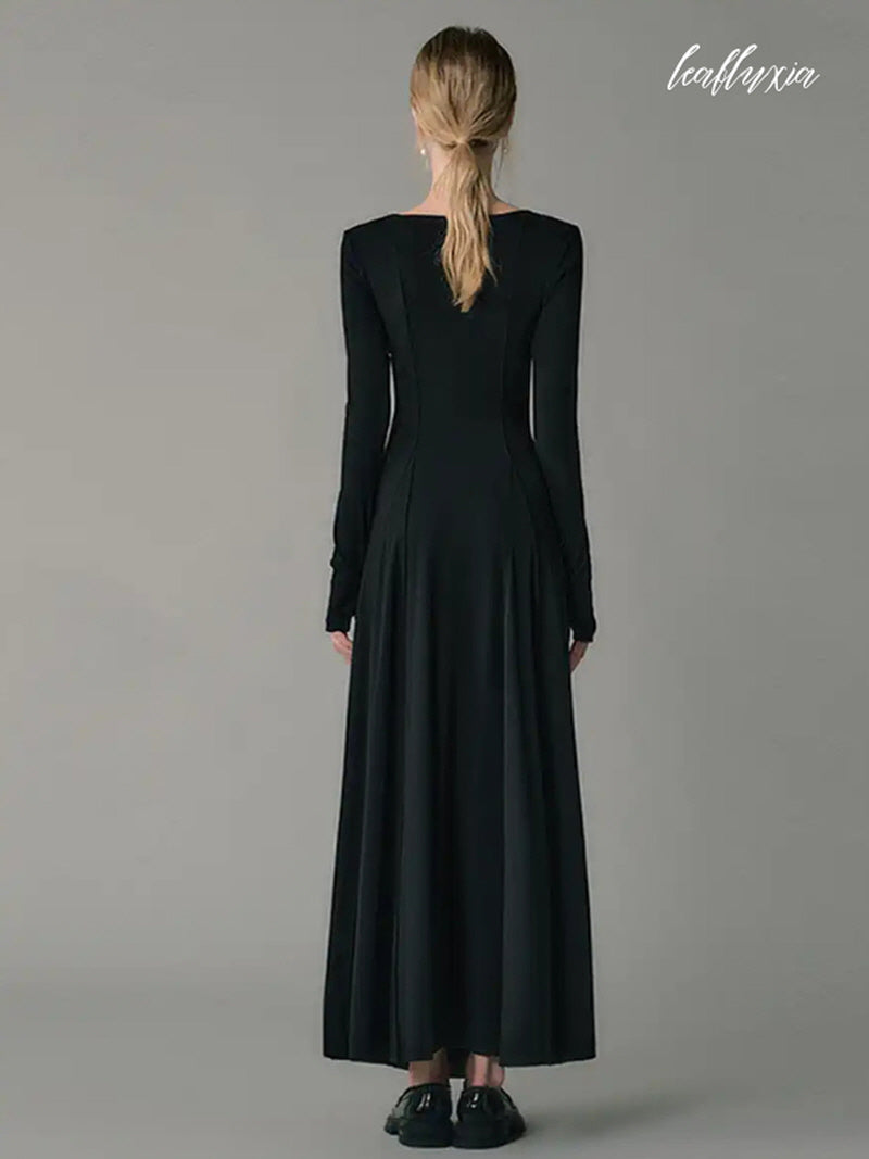 Elegant Noir Maxi Dress