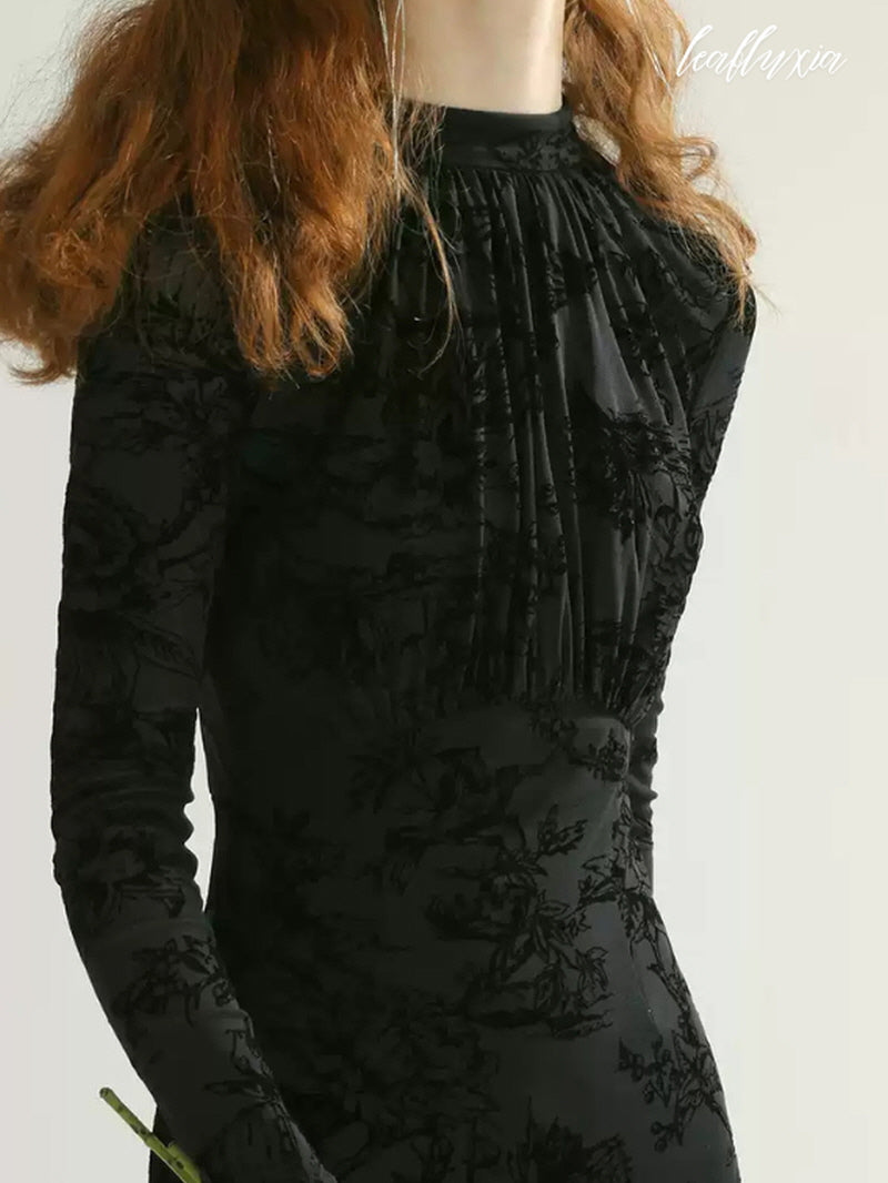 Noir Bloom Lace Dress