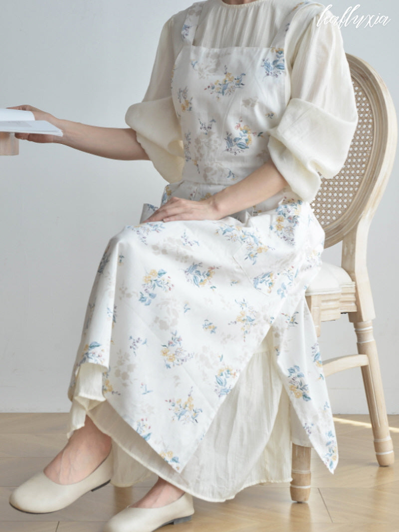 Classic Blossom Grace Apron