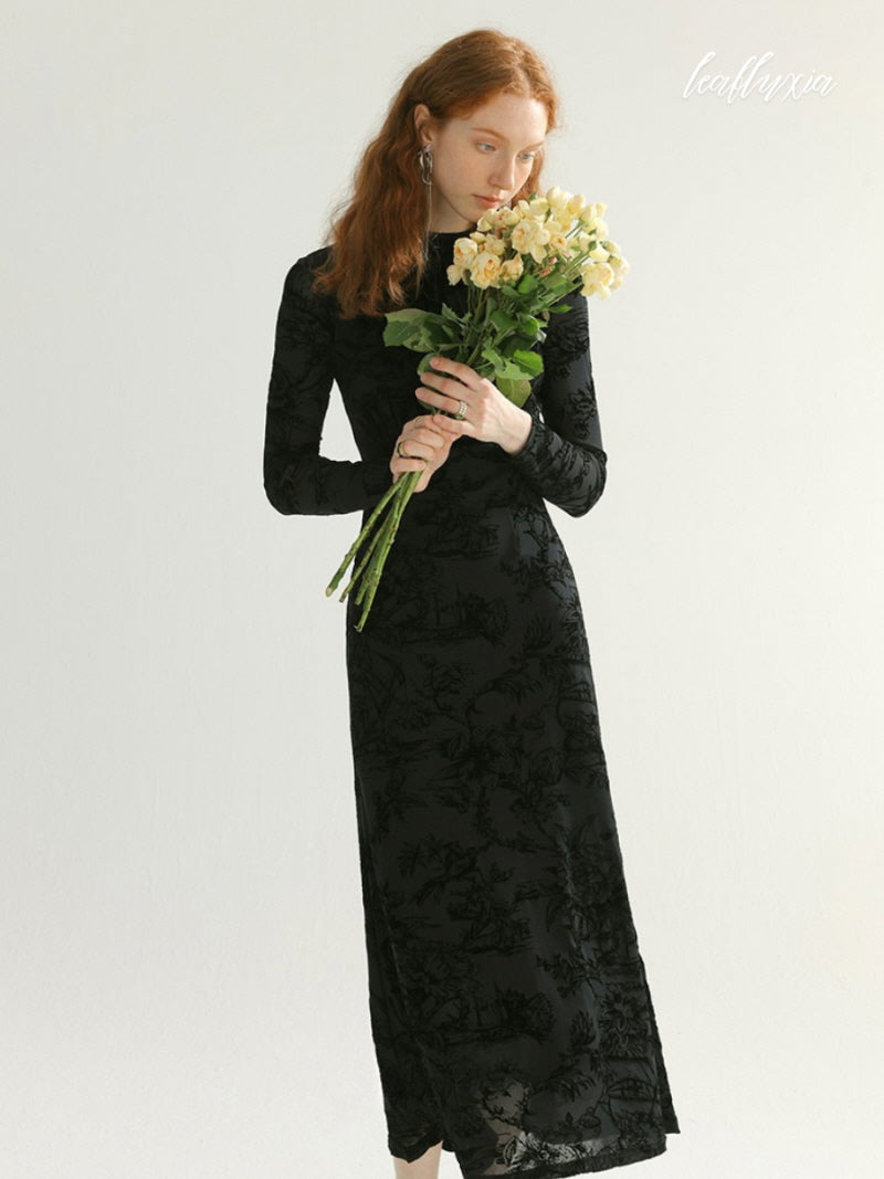 Noir Bloom Lace Dress
