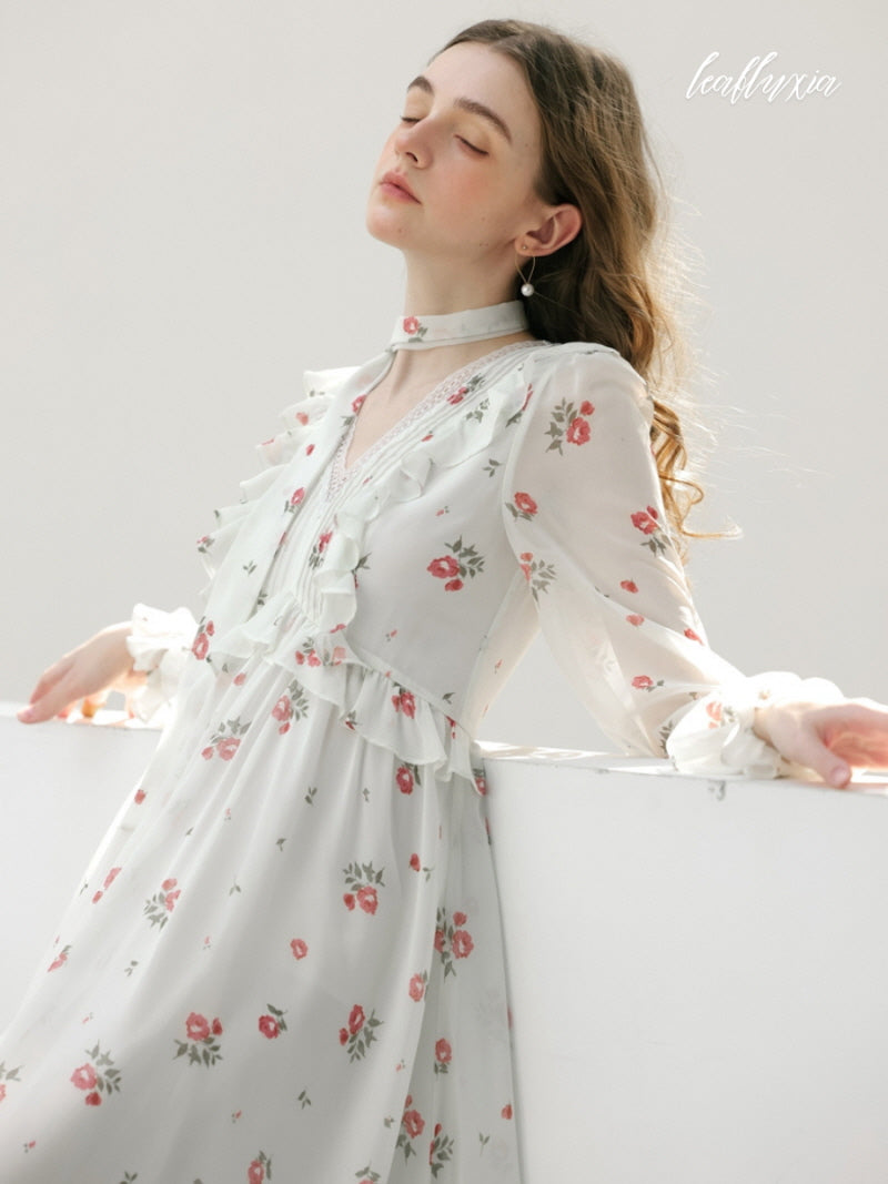 White Blossom Floral Chiffon Maxi Dress