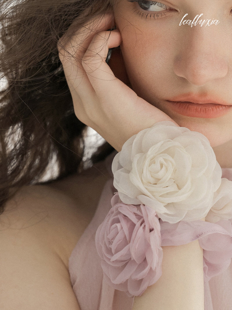 Bloom Whisper Hair Tie
